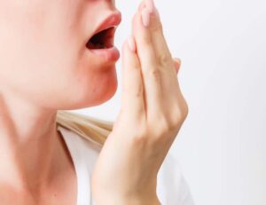 甲府市の歯医者、降矢歯科クリニック 歯科・矯正で前歯の裏側に歯石がつきやすい理由と落とす方法を解説