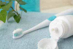 甲府市の歯医者、降矢歯科クリニック 歯科・矯正で歯磨き後のうがいは1回でいい？フッ素の作用を活かすための正しい方法を解説